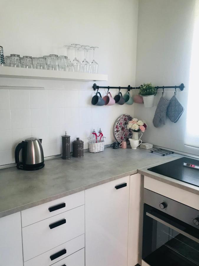 Lumar Holidays And Apartments Preko Bagian luar foto